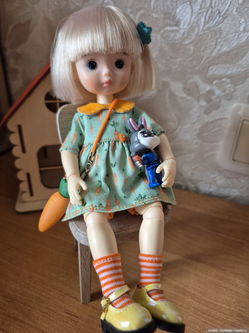 Просто показаться — Азиатские виниловые куклы (разное): Китай