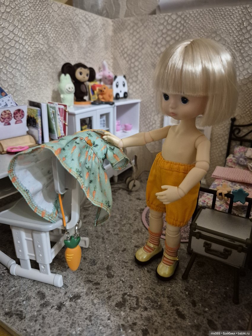 Спокойной ночи, Диночка — Азиатские виниловые куклы (разное): Китай (фото 3)