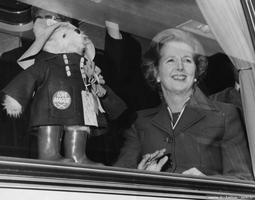 Маргарет Тэтчер как коллекционер плюшевых мишек (фото 5)