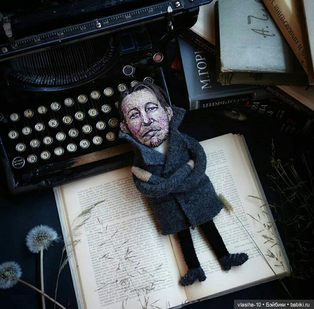 Куклы и броши Ольги Балабановой