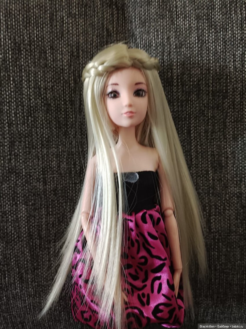 Странненькая девушка | Бэйбики Странненькая девушка — Аналоги Барби и куклы 1/6: клоны 90 (фото 3)