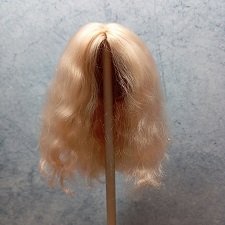 Парик из локонов козочки для кукол Lati Yellow