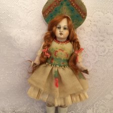 Кукла из антикварных деталей