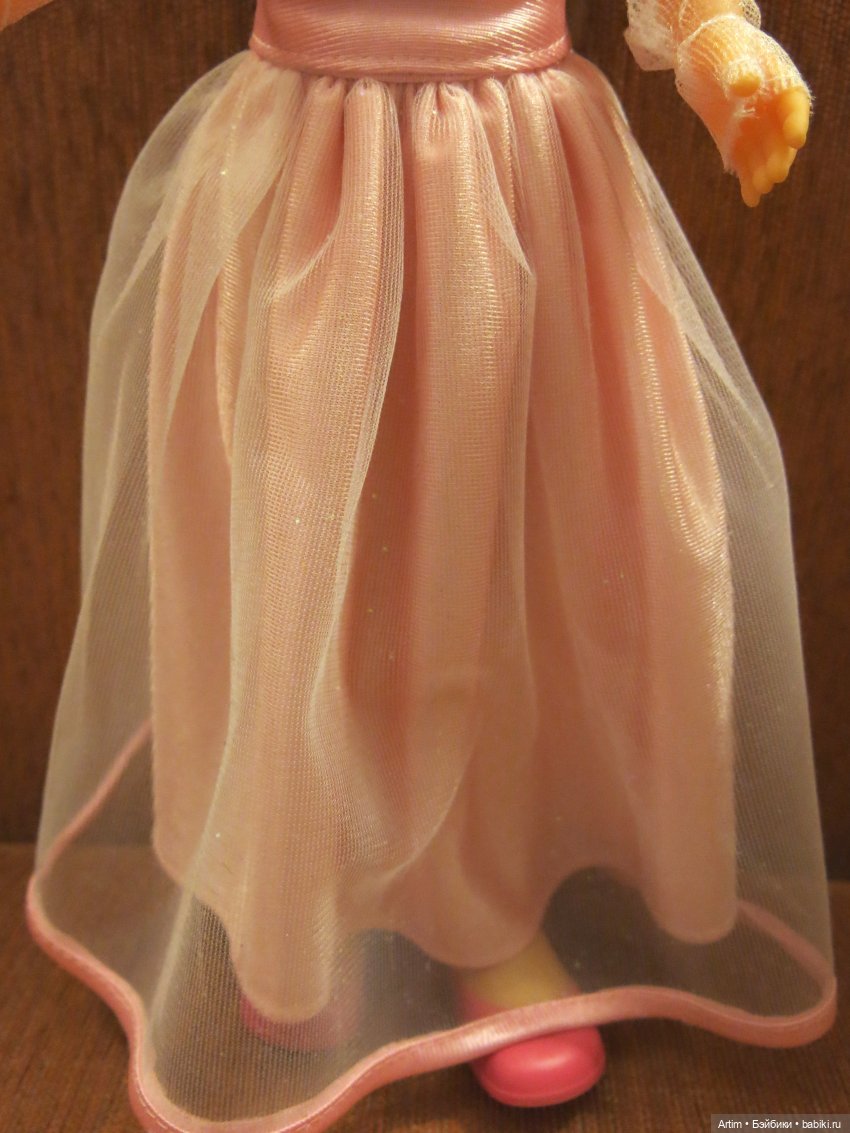 Нэнси Фамоса, костюм Невесты + 2 карнавальных костюма (фото 4)