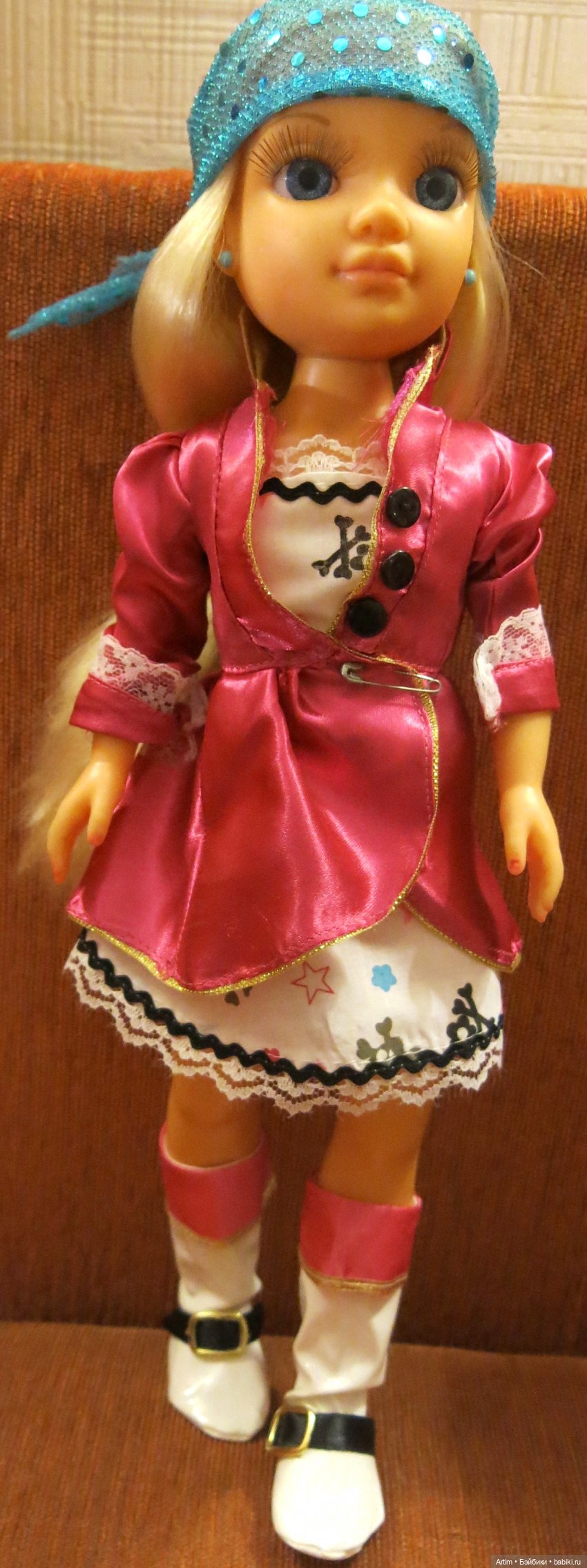 Нэнси Фамоса, костюм Невесты + 2 карнавальных костюма (фото 5)