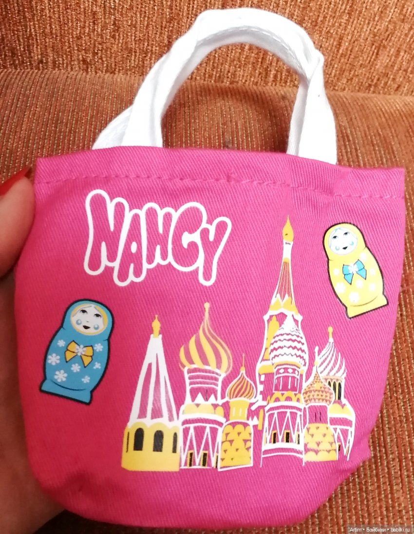 Нэнси Фамоса, путешественница, Россия, Москва