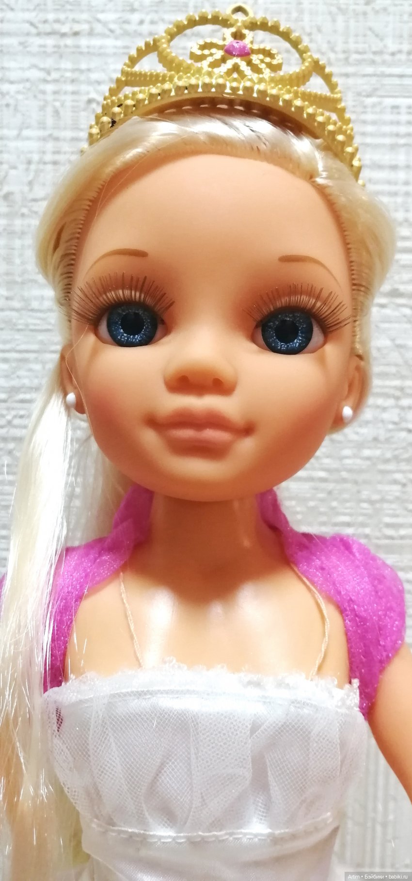 Нэнси Фамоса, Золушка + 2 маскарадных костюма