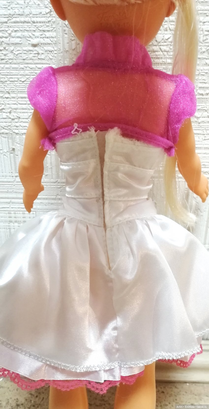 Нэнси Фамоса, Золушка + 2 маскарадных костюма