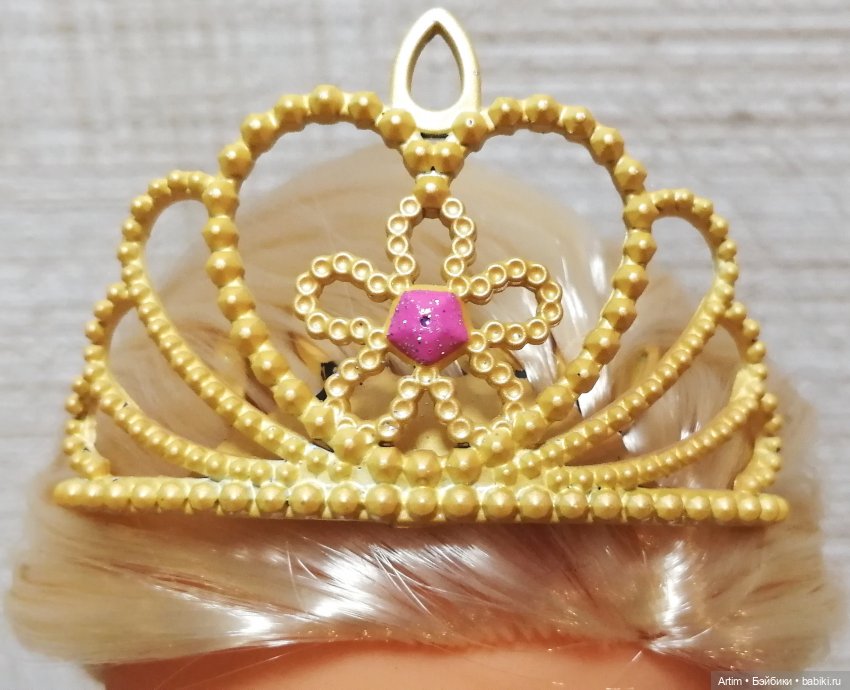 Нэнси Фамоса, Золушка + 2 маскарадных костюма