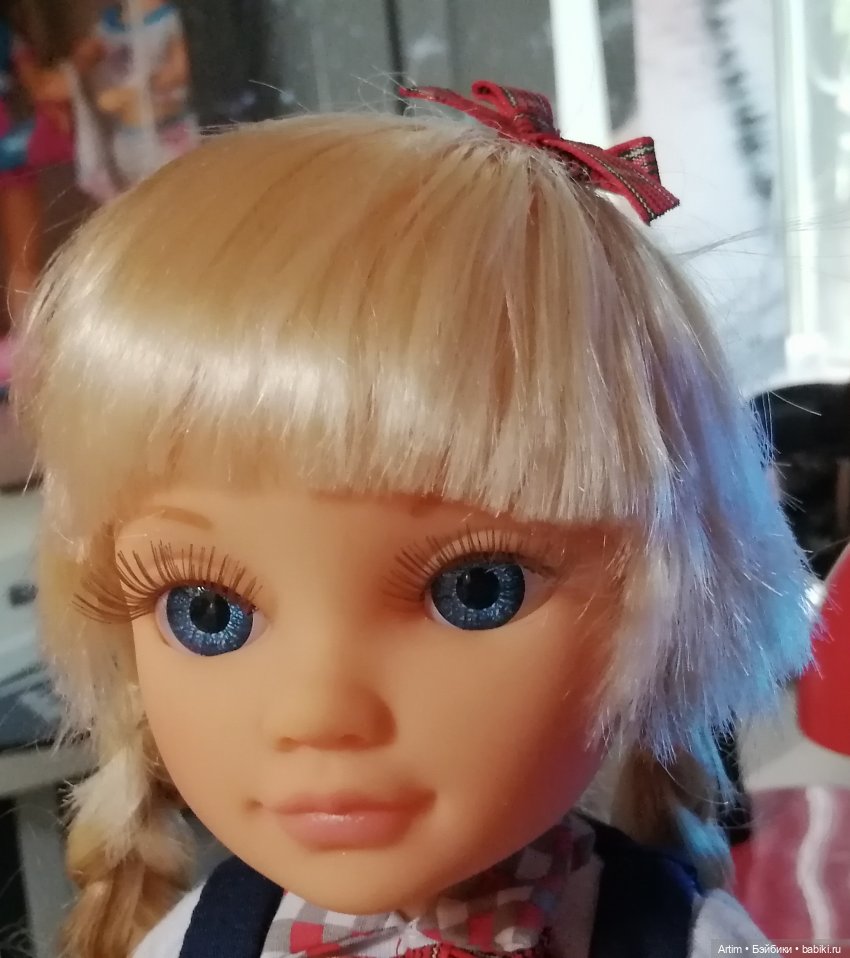 Нэнси Фамоса, в колледже — Куклы Nancy Famosa (Ненси Фамоза): коллекционные перевыпуски (фото 4)