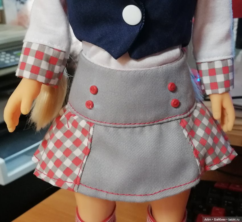 Нэнси Фамоса, в колледже — Куклы Nancy Famosa (Ненси Фамоза): коллекционные перевыпуски (фото 7)