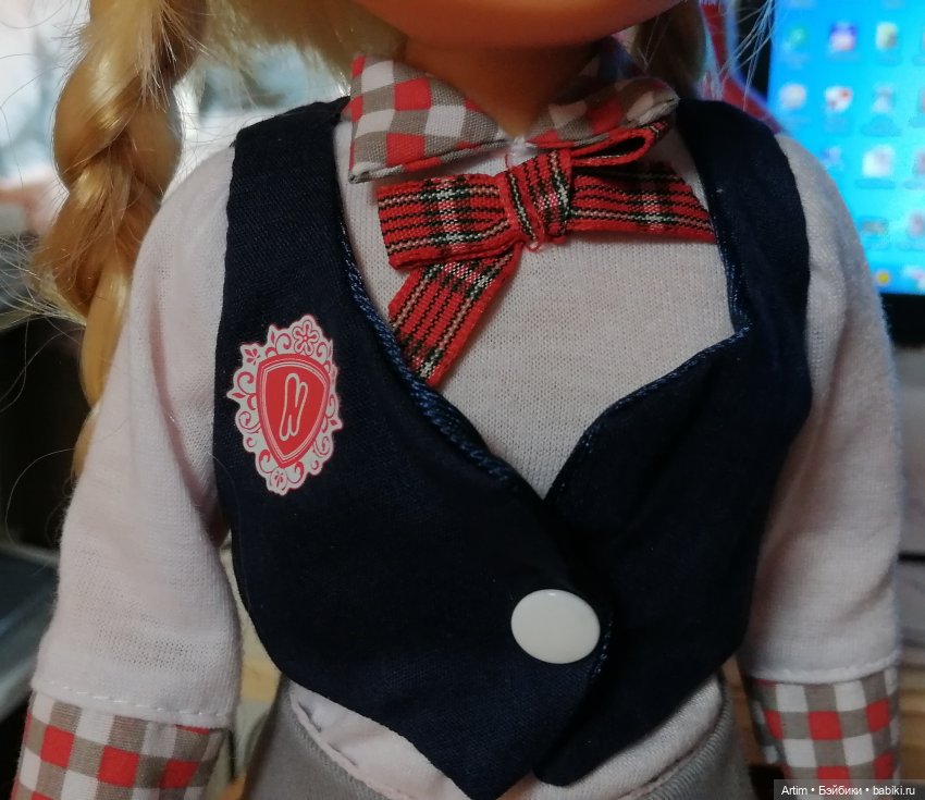 Нэнси Фамоса, в колледже — Куклы Nancy Famosa (Ненси Фамоза): коллекционные перевыпуски (фото 6)