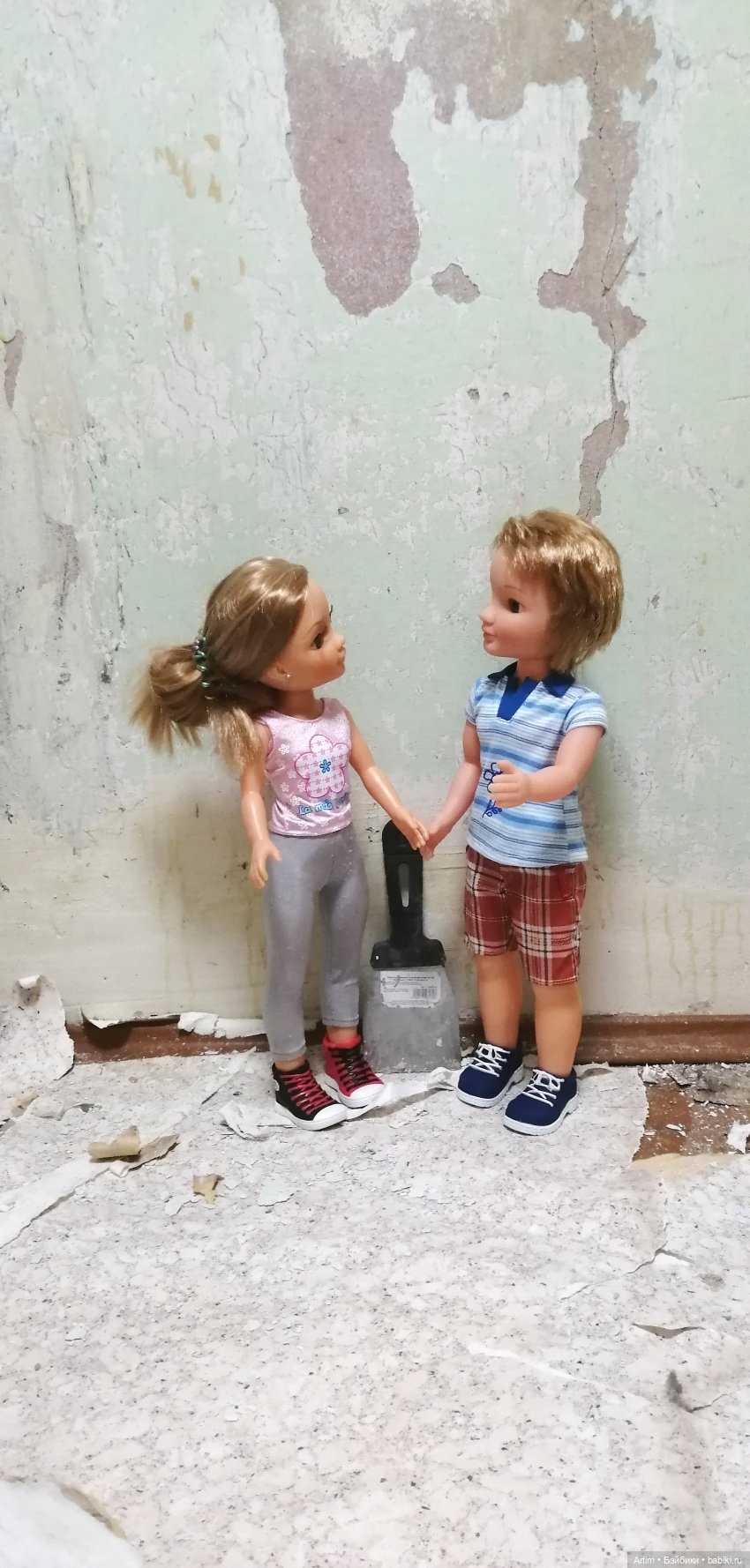 Нэнси и Лукас, Фамоса, ремонт