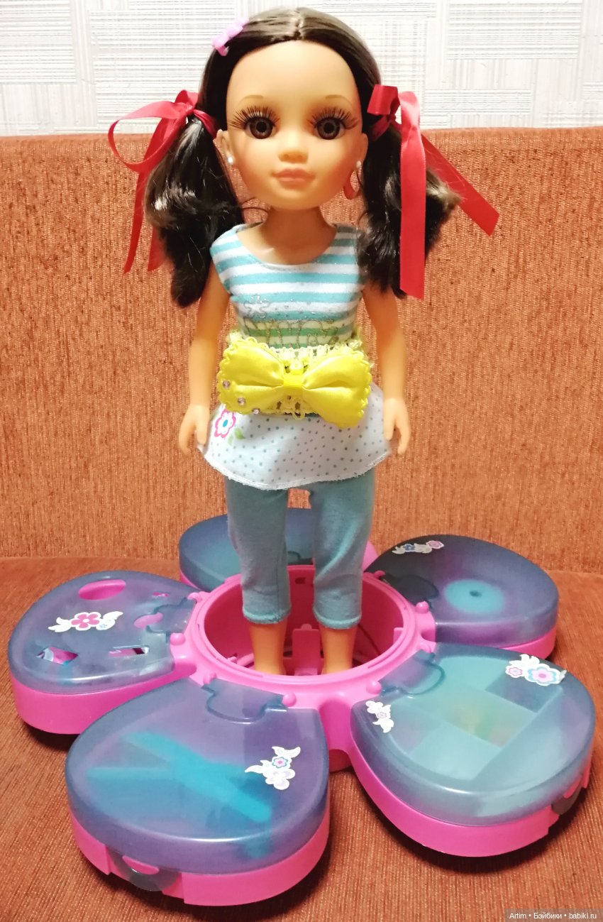 Нэнси Фамоса, дизайн-студия