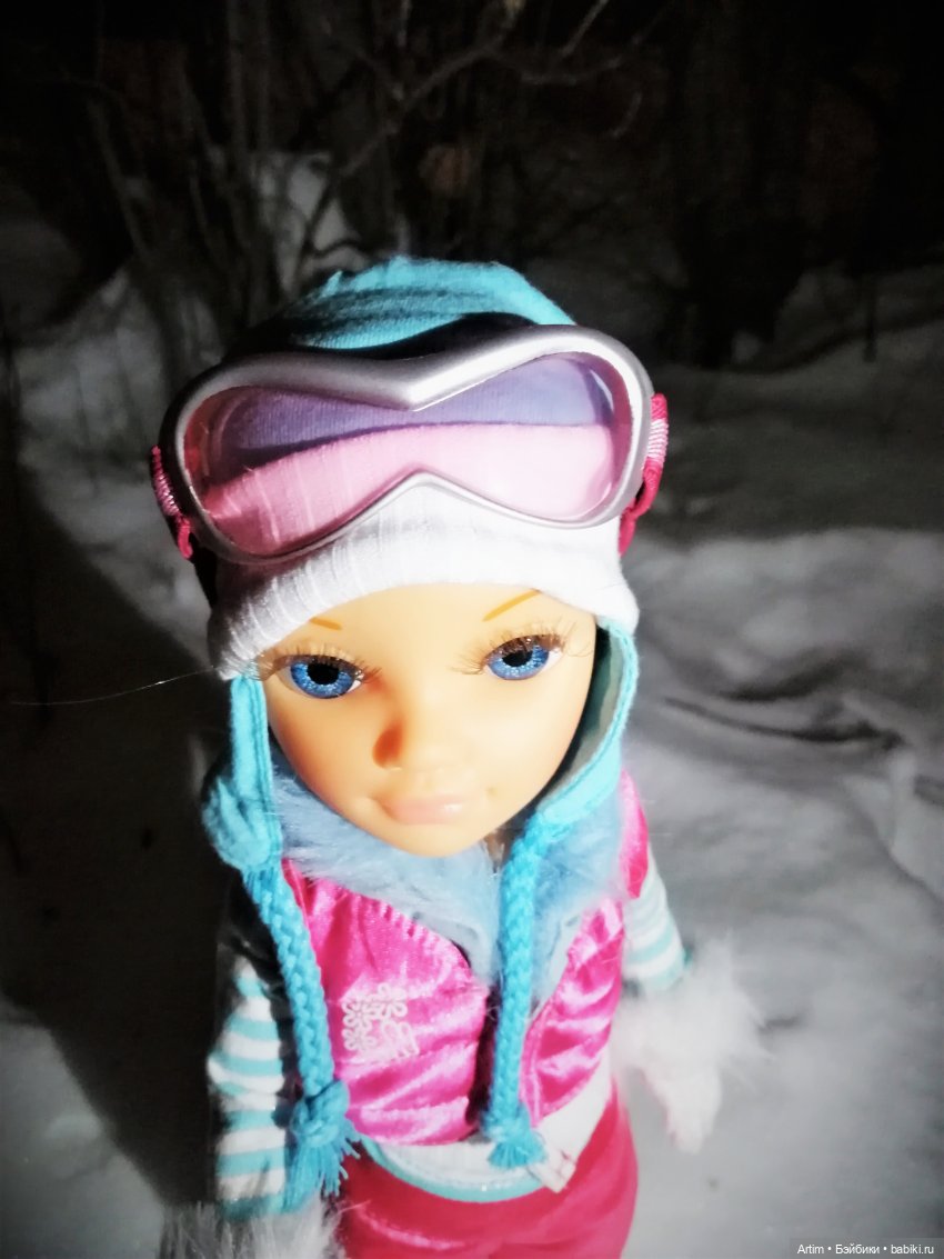 Нэнси Фамоса, Лыжница, Зимняя красавица (фото 9)