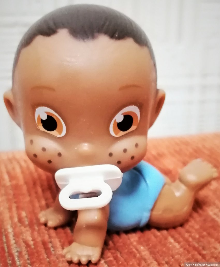 Нэнси Фамоса, Любимый малыш