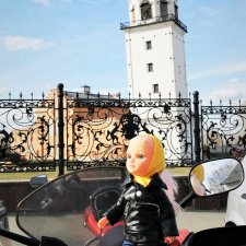 Нэнси Фамоса, мотовыходные, поездка в Невьянск