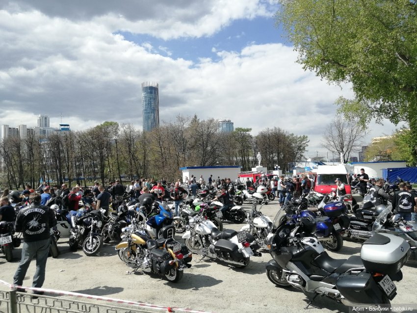 Нэнси Фамоса, официальное региональное открытие мотосезона 2021 г. Екатеринбург (фото 2)