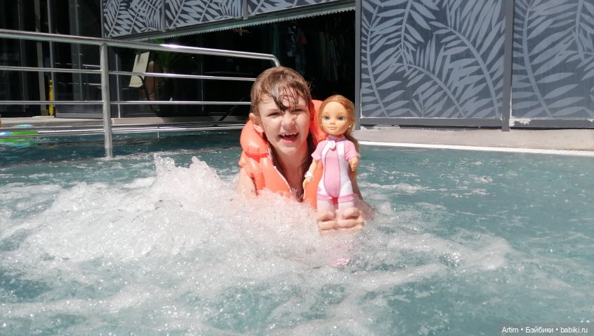 Нэнси Фамоса, водная девочка (фото 9)