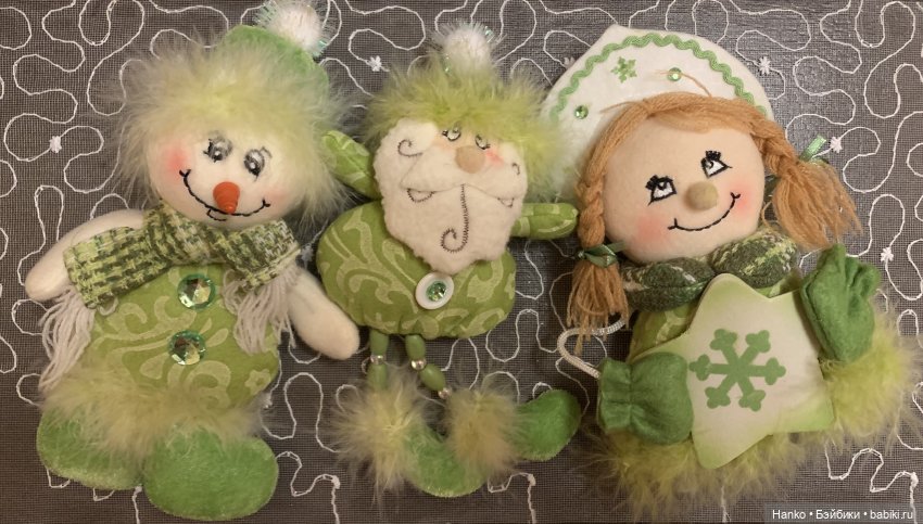 Зима. Пора наряжать ёлку 😊