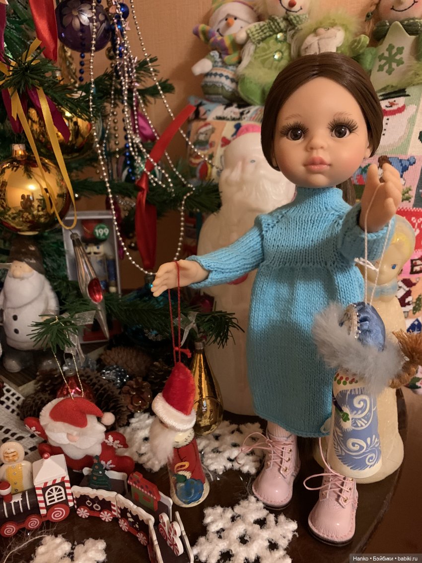 Зима. Пора наряжать ёлку 😊