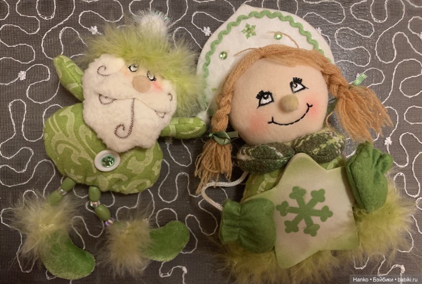 Зима. Пора наряжать ёлку 😊