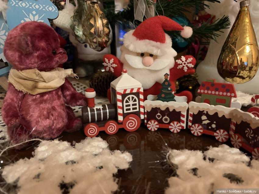 Зима. Пора наряжать ёлку 😊