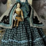 Лизонька — авторская деревянная кукла в историческом костюме
