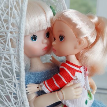 Сестрёнка Сури