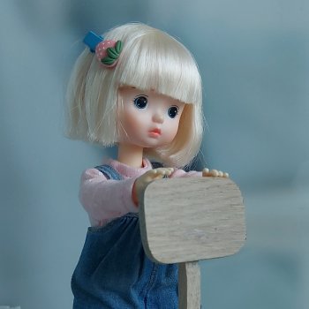 Стульчик для Сури