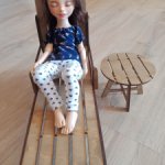 Набор мебели ( шезлонг, столик) для кукол 25-30 см
