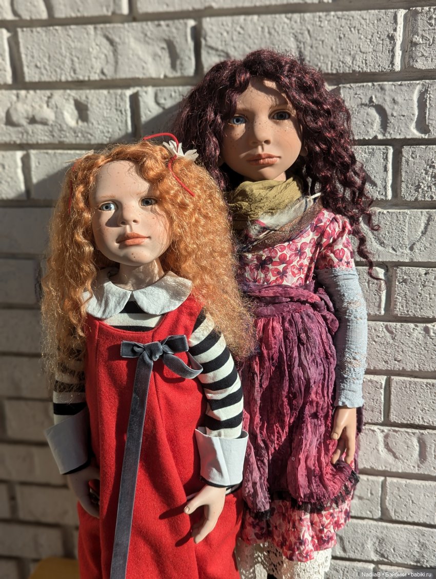 Моя Витория передает привет сестричке тоже)))