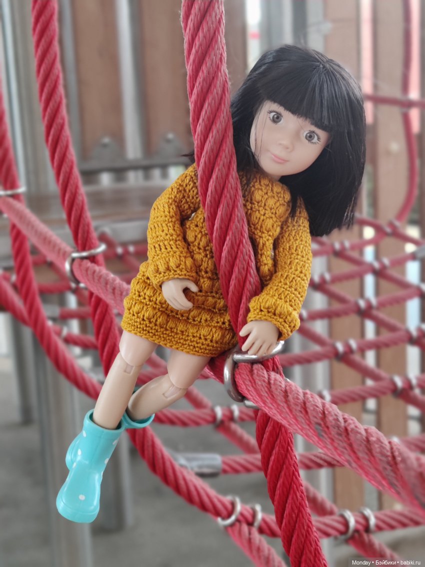 Полазала по верёвочному тоннелю