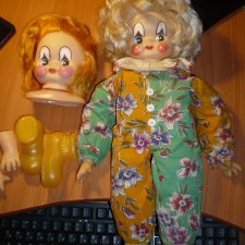 Цирк уехал, Клоуны