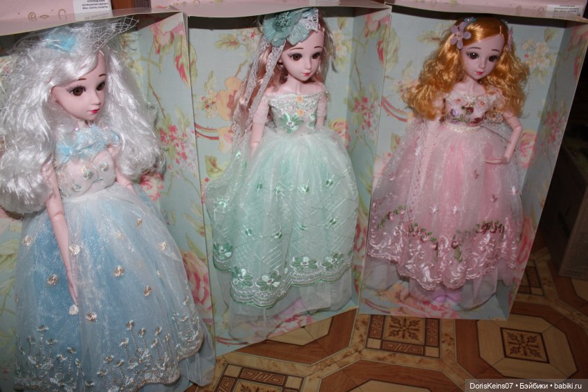 Сказ о том, как пошла за одной куклой, а вернулась с четырьмя. Предновогодний поход по магазинам и его последствия (фото 2)