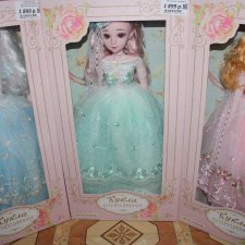 Сказ о том, как пошла за одной куклой, а вернулась с четырьмя. Предновогодний поход по магазинам и его последствия