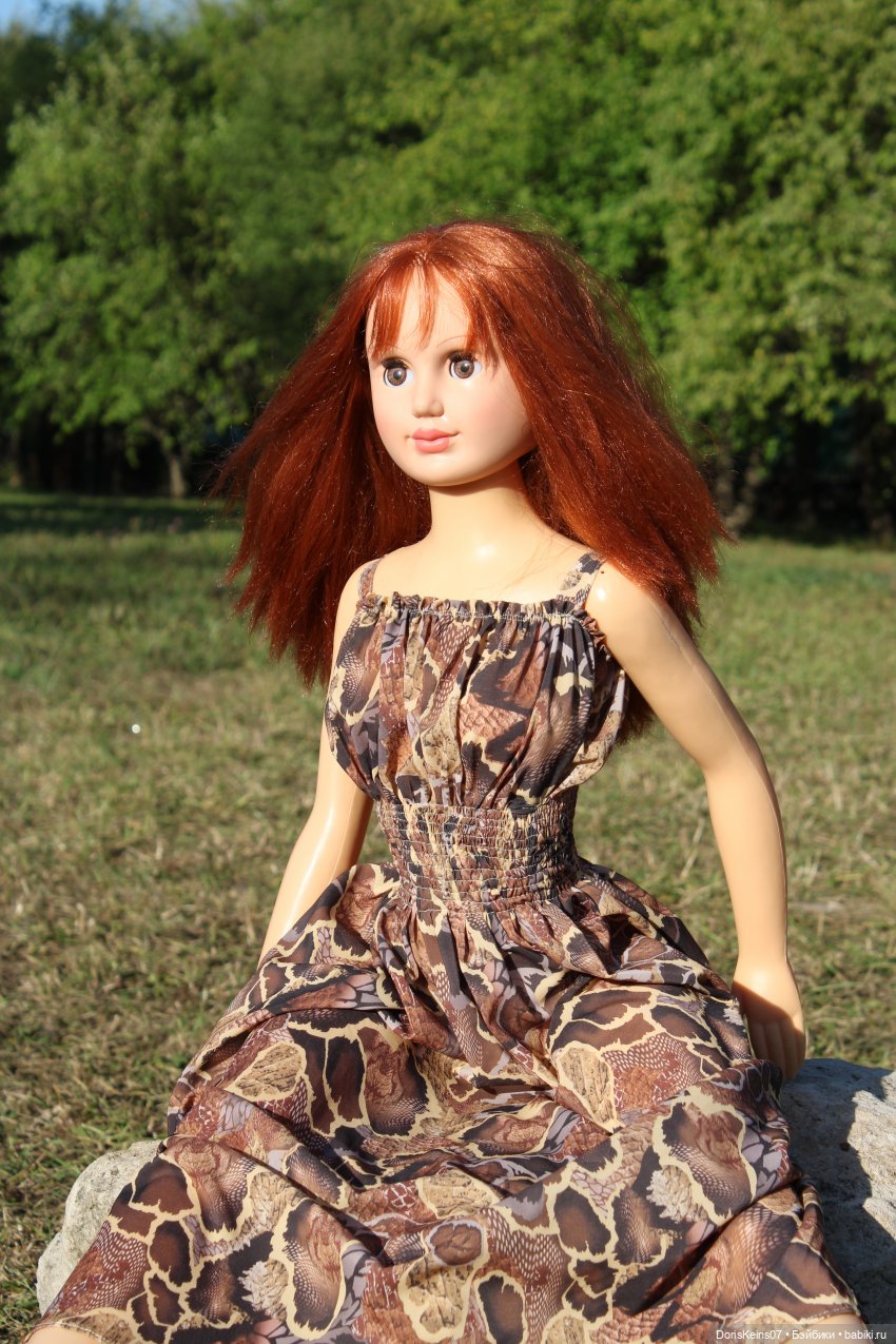 ... из пода-а-аренного ветром крепдешина