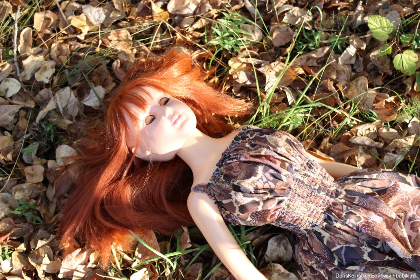 ... из пода-а-аренного ветром крепдешина