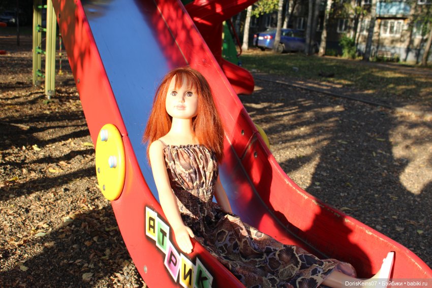 ... из пода-а-аренного ветром крепдешина