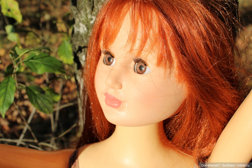 ... из пода-а-аренного ветром крепдешина