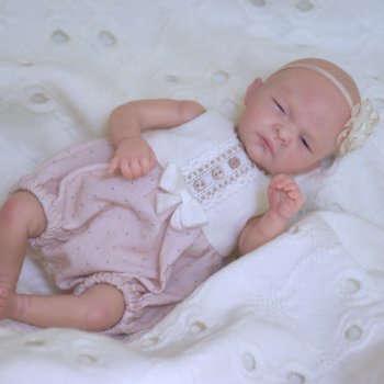 Второй блин не комом. Образ для крошки на ладошке