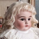 Парик для антикварной куклы