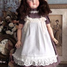 Платье для антикварной куклы