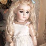 Парик для антикварной куклы