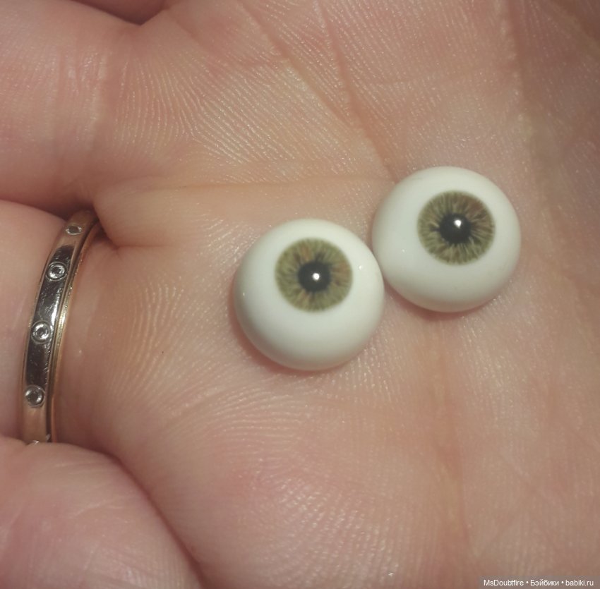 Когда покупка это не просто глаза для куклы, но и сюрприз (фото 4)