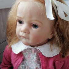 Милая девочка Элли