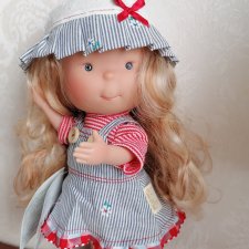 Девочка Pippa испанской фабрики Nines D' Onil
