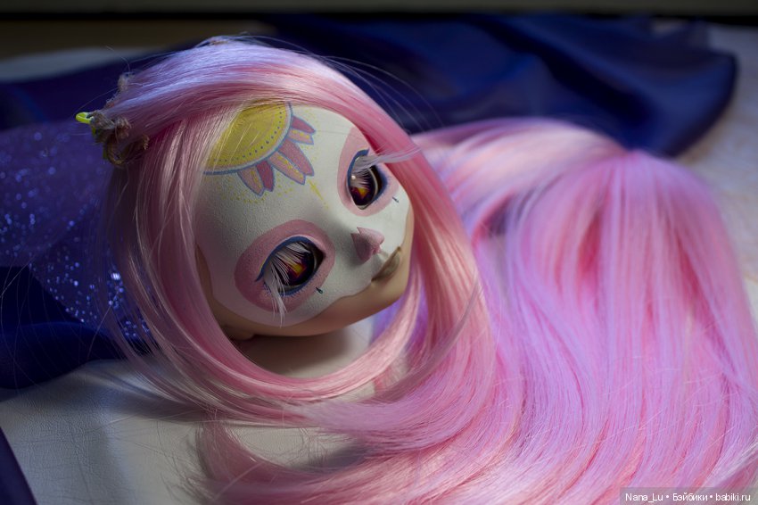 Самые прекрасные розовые волосы на свете