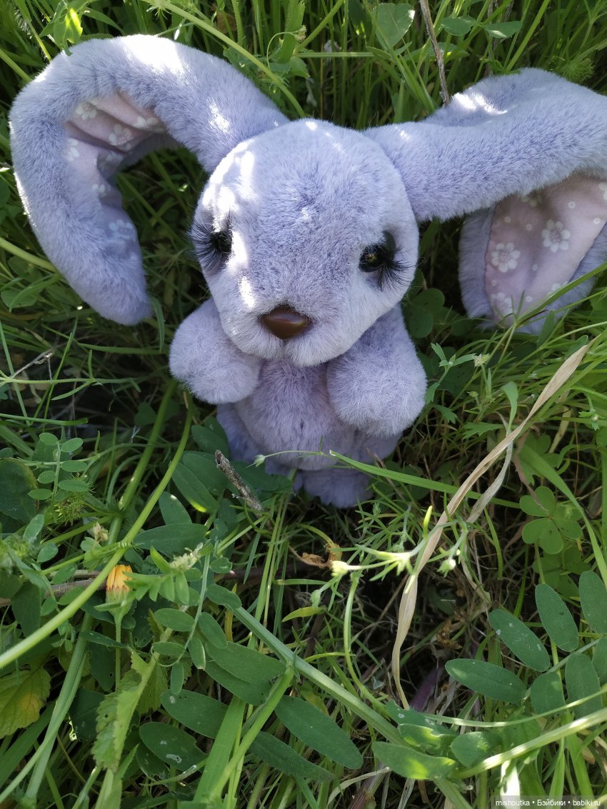 Зайчик с красивой шёрсткой (фото 3)