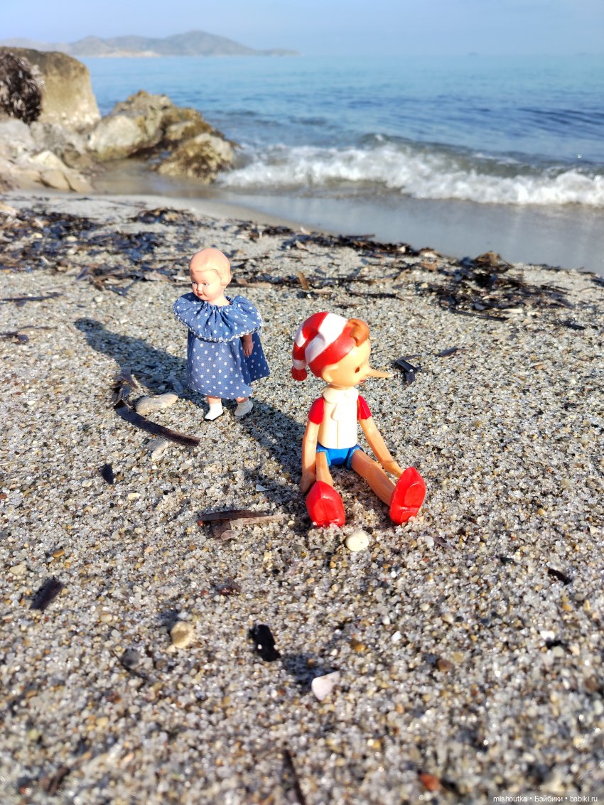 Буратино советский совсем небольшой!)